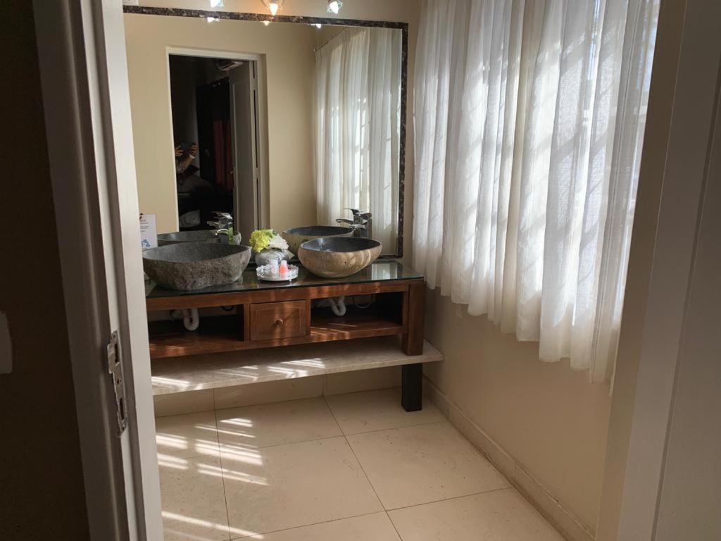 Acacia Inn Guesthouse マプト エクステリア 写真